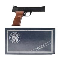 **Smith & Wesson Model 41 Heavy Barrel Pistol in Factory Box