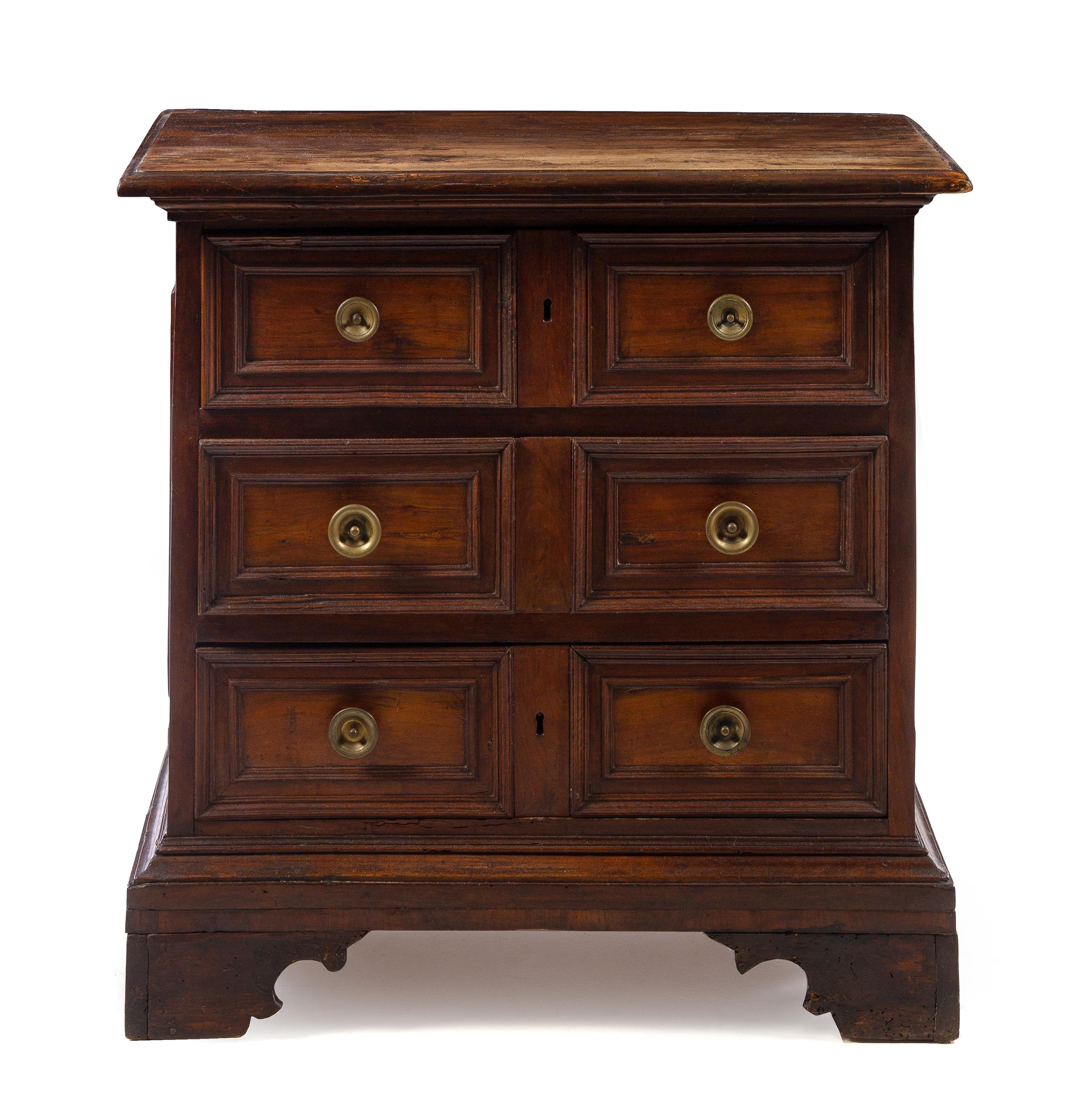 An Italian Walnut Chest of Drawers Height 36 3/4 x width 37 x depth 20 inches. — MID-18TH CENTURY