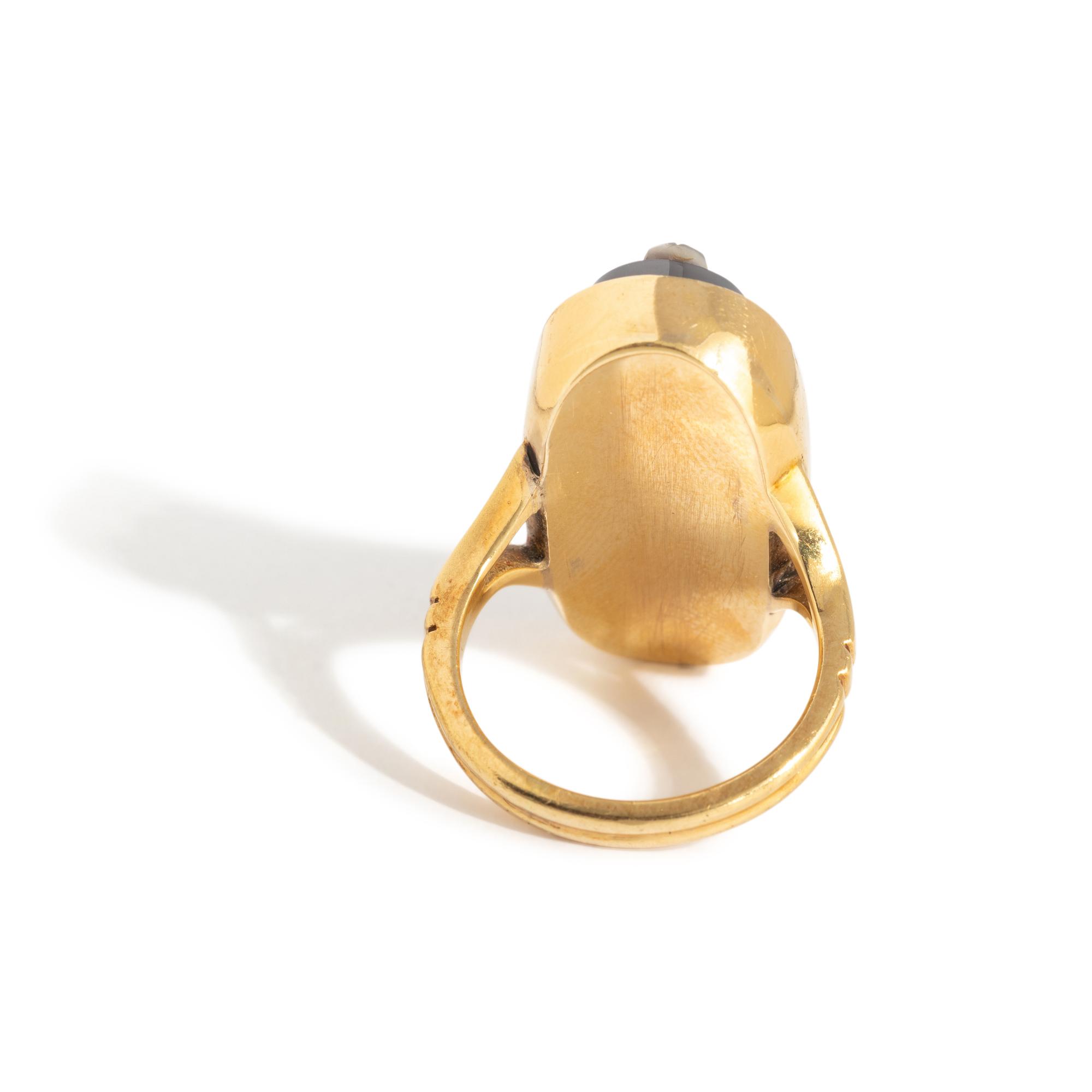 A Neoclassical Sardonyx Cameo and Gold Finger Ring with the Greek Mythological Character Phaedra