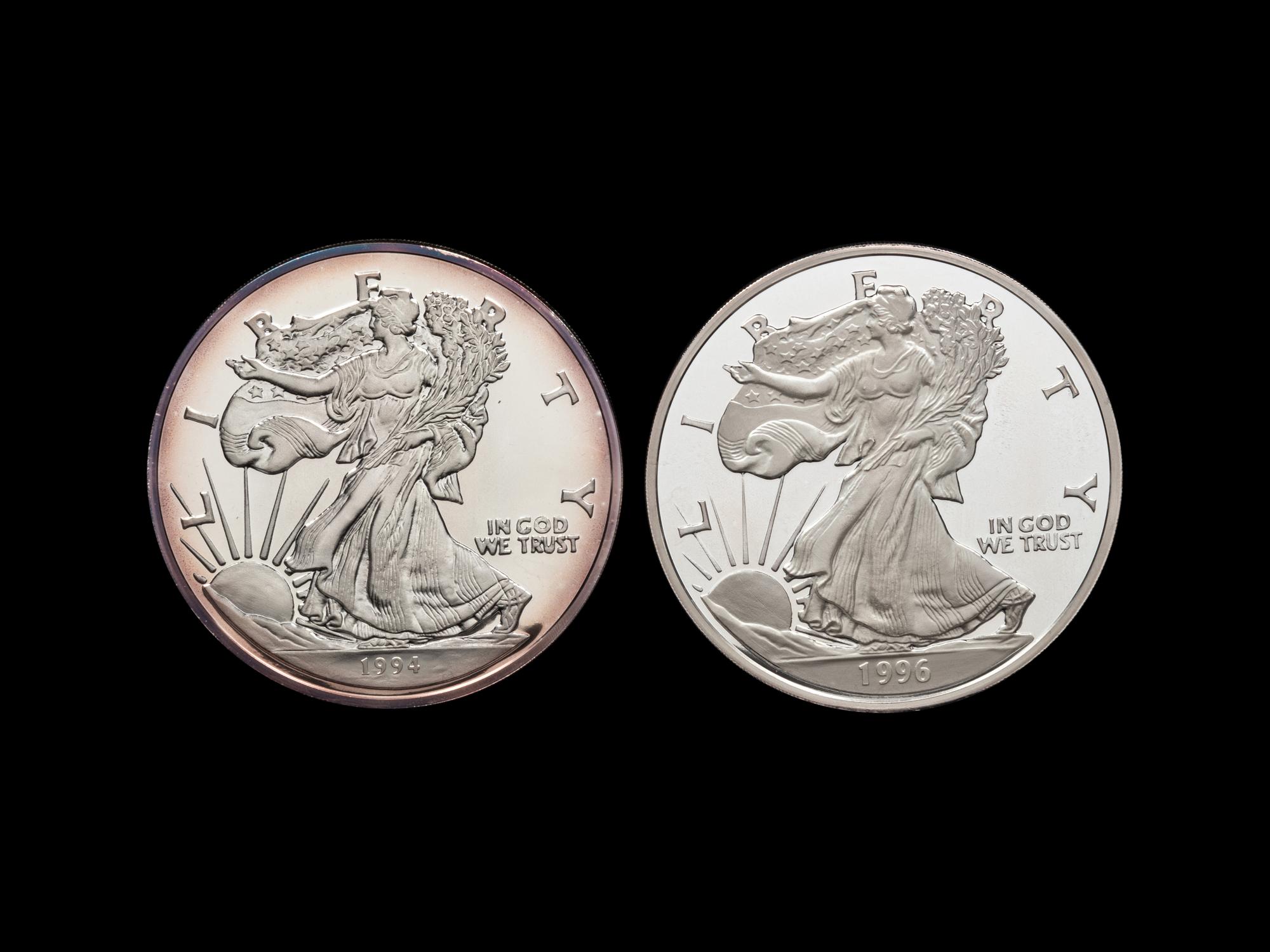 [PRIVATE ISSUE] Two 1/2-Pound Silver Rounds