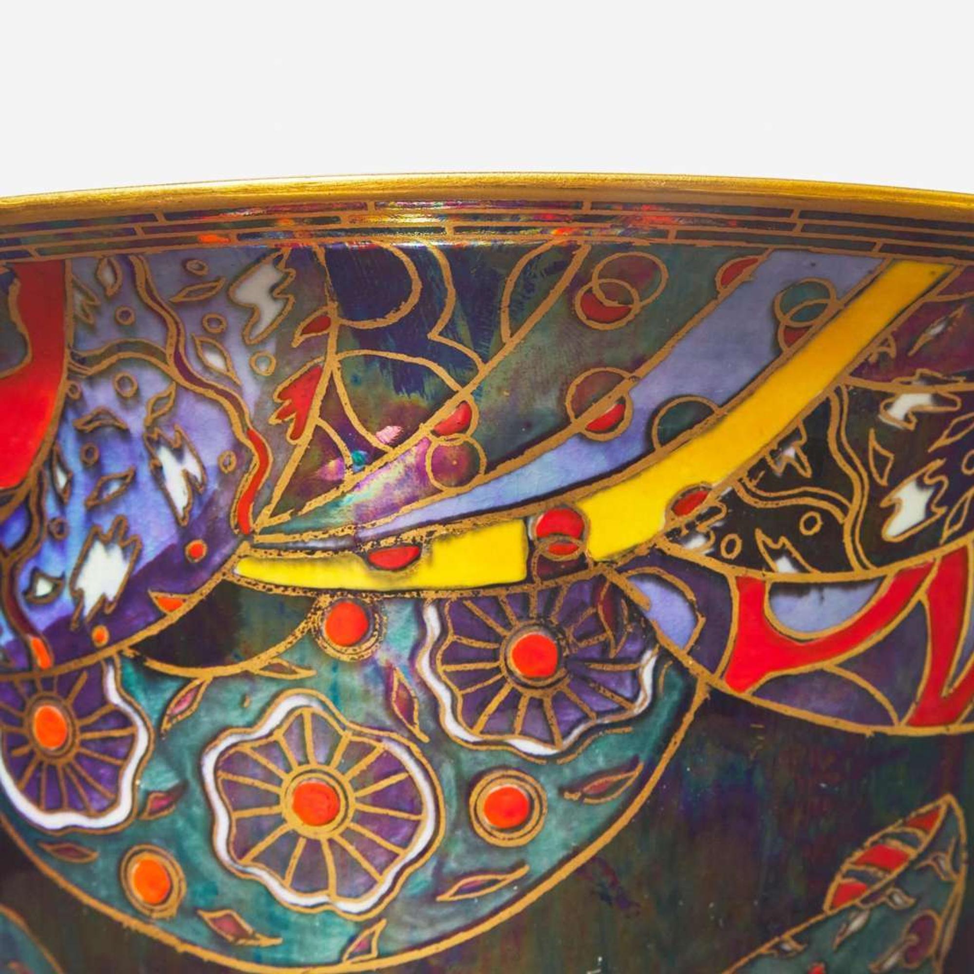 A Wedgwood Fairyland Lustre Antique Center Bowl UK, circa 1925