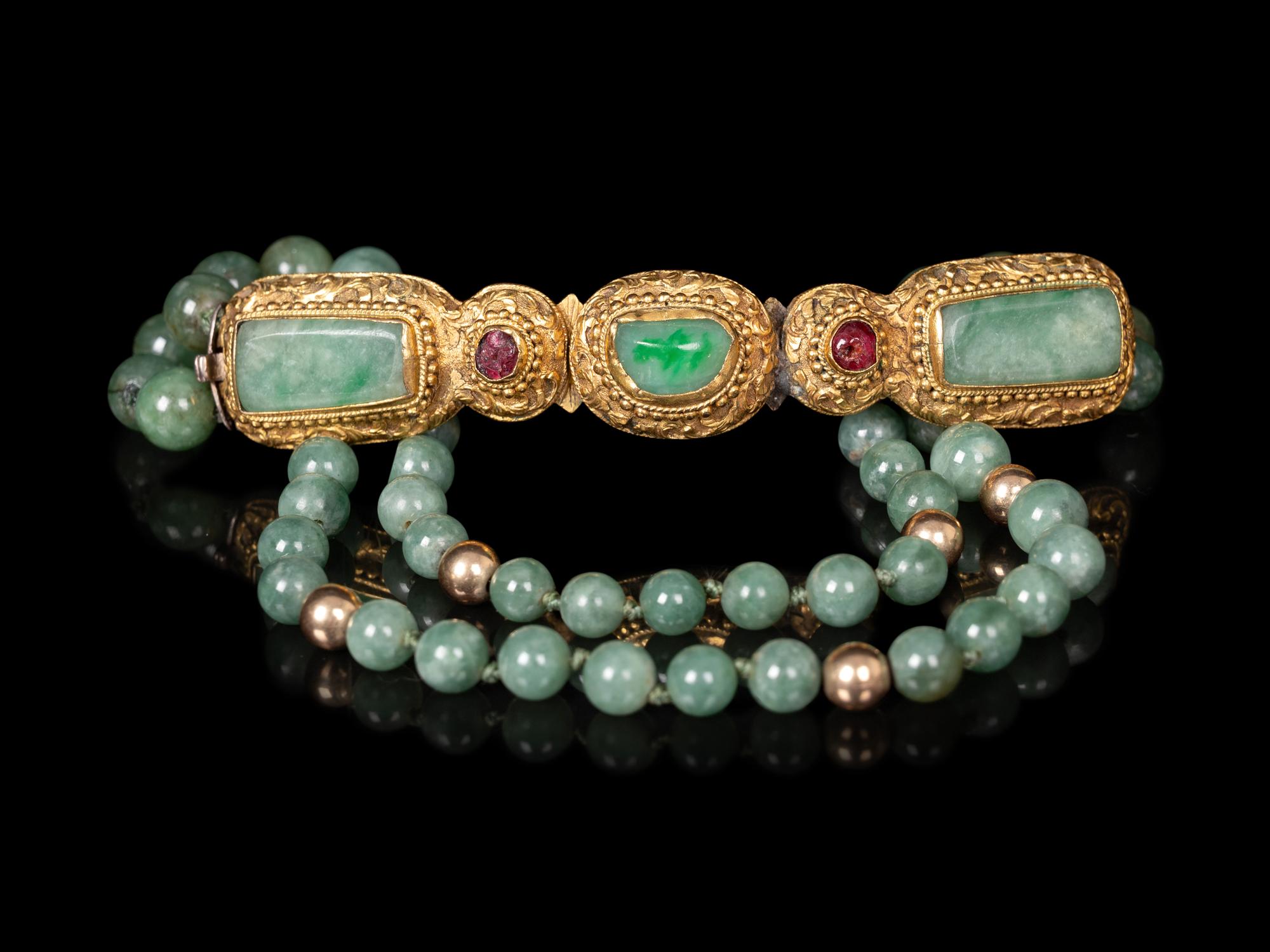 Six Chinese Hardstone Jewelry Articles