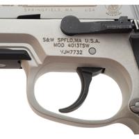 *Smith & Wesson Model 4013 TSW .40 Tactical in Box