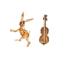 COLLECTION OF GOLD BROOCHES