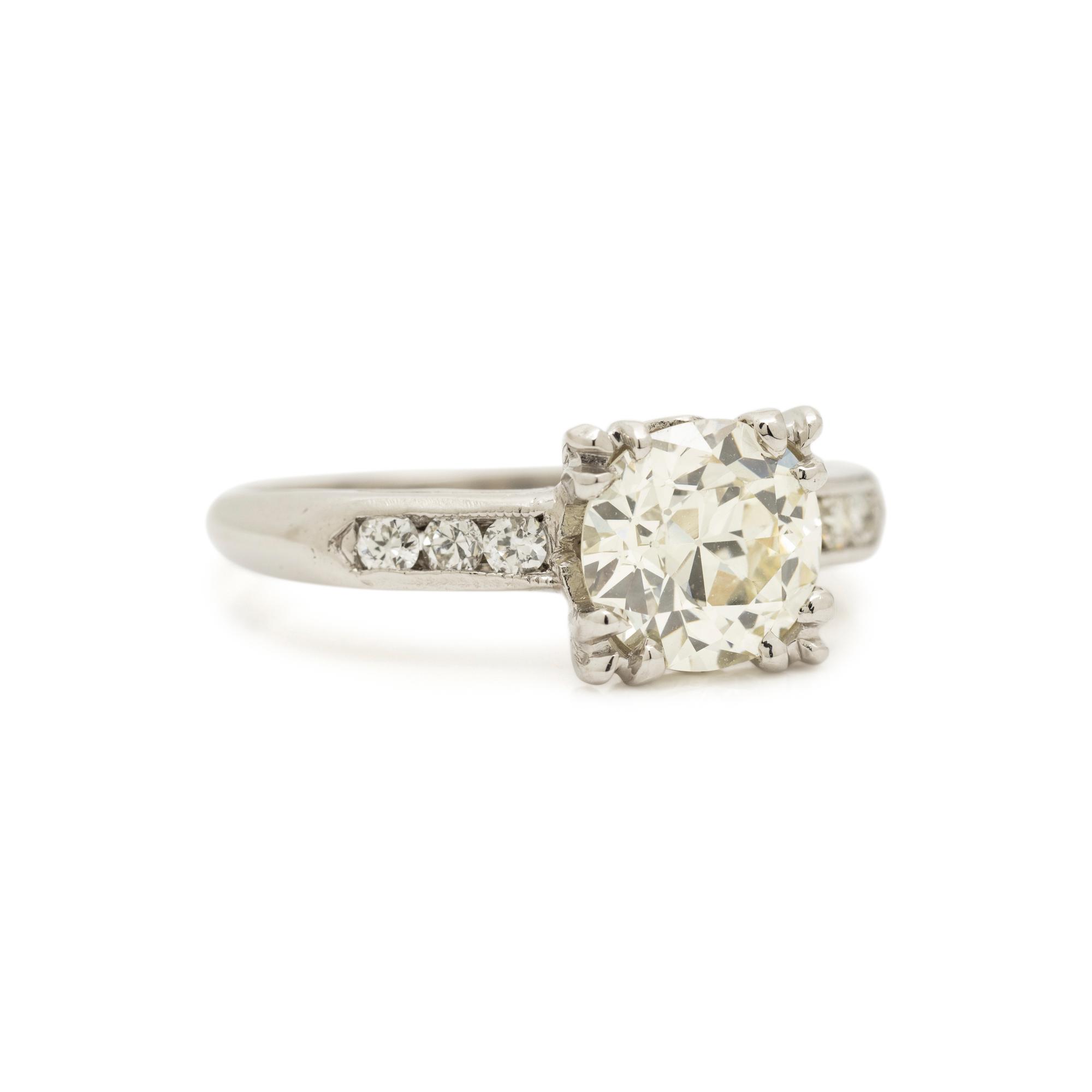 DIAMOND RING