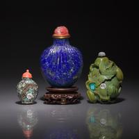 Three Chinese Semiprecious Stone Snuff Bottles, 18th-19th/20th Century — 清中期民國 青金石、松石鼻烟壺三支