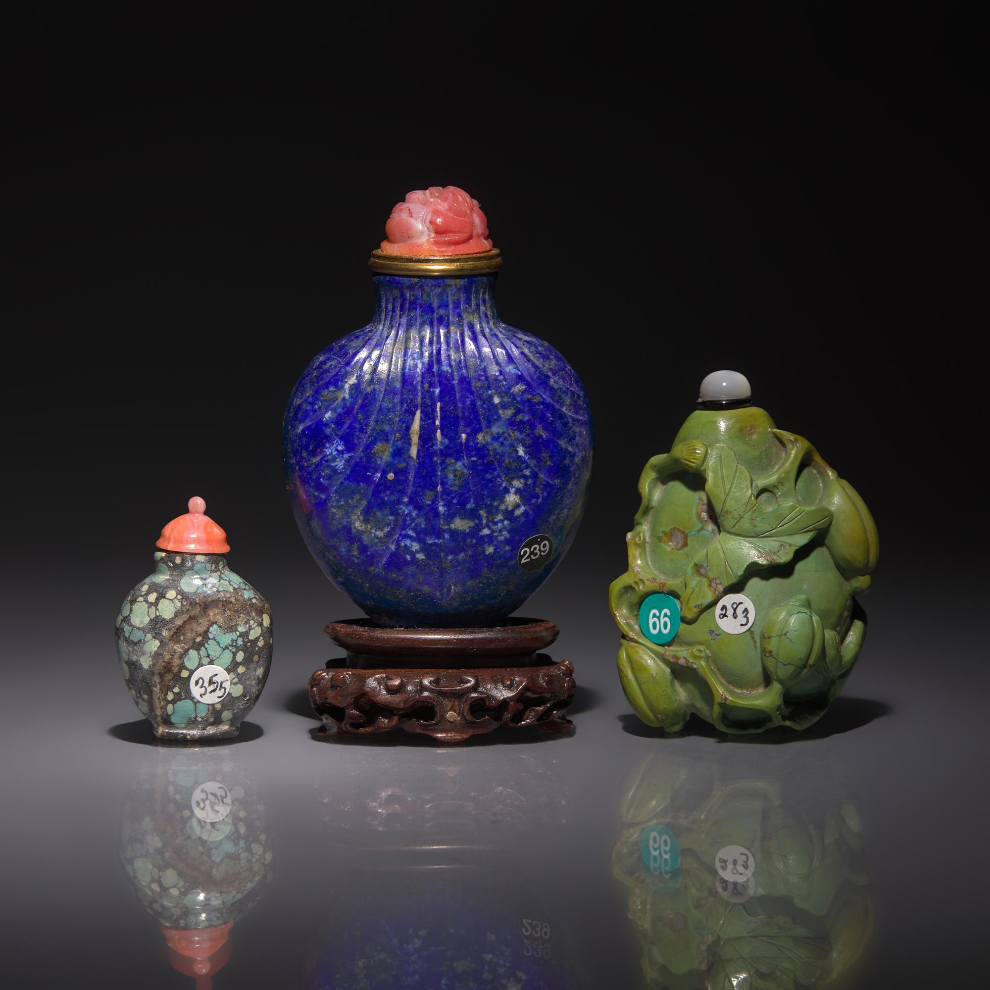 Three Chinese Semiprecious Stone Snuff Bottles, 18th-19th/20th Century — 清中期民國 青金石、松石鼻烟壺三支