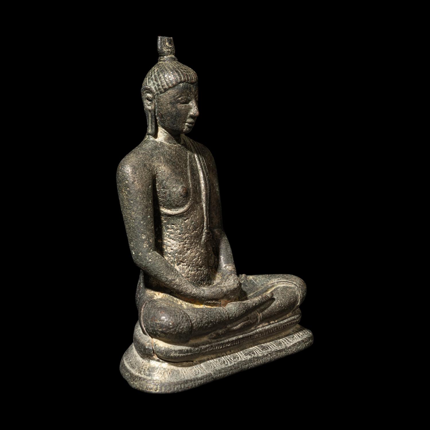 A Bronze Figure of Seated Buddha, Sri Lanka, Anuradhapura Period, 5th-6th Century 五-六世紀 斯里蘭卡阿努拉德普勒時期銅坐佛