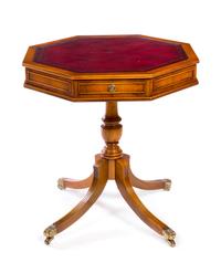 A Regency Style Yew Wood Center Table Height 27 x width of top 24 inches. — BEVAN-FUNNELL, 20TH CENTURY