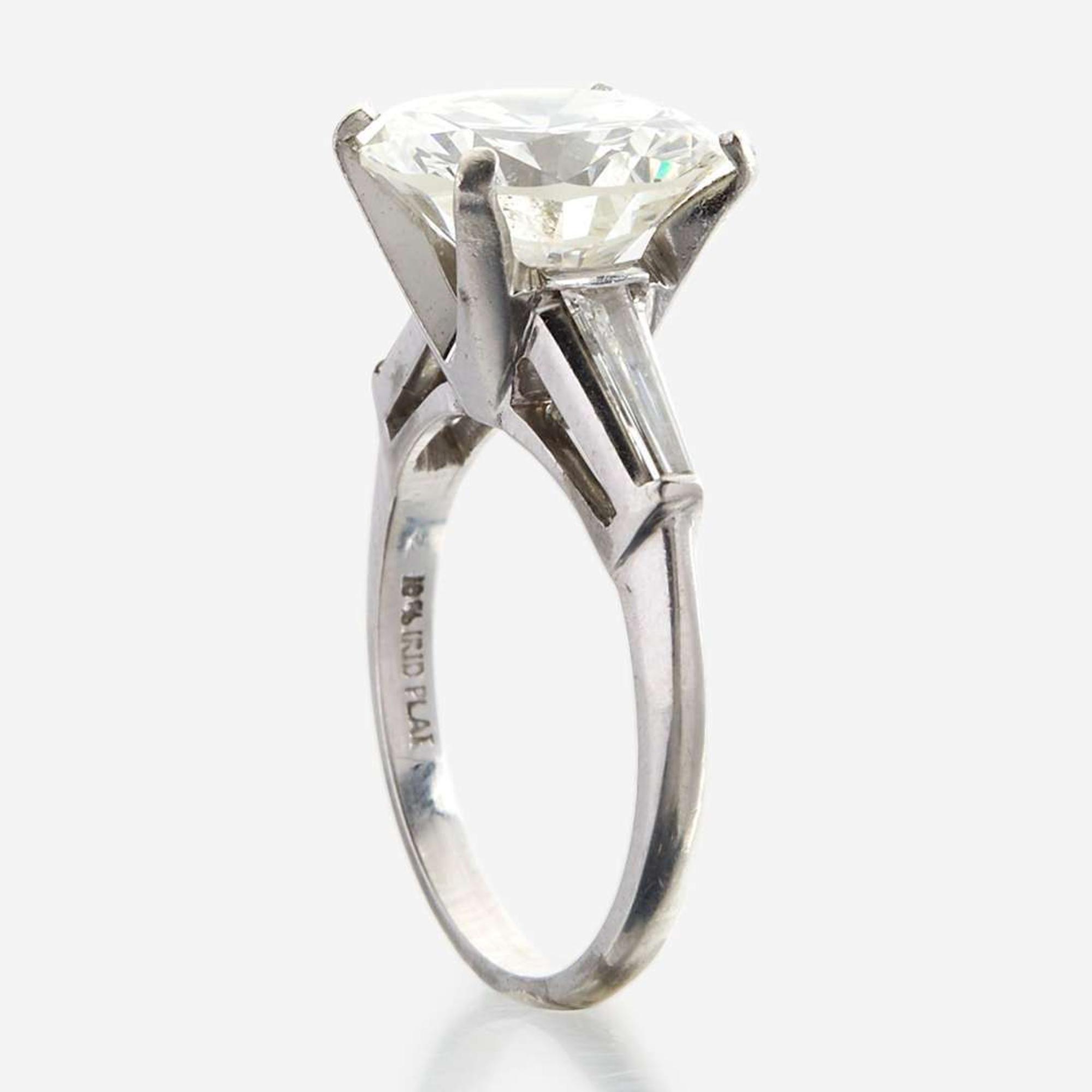 A diamond solitaire