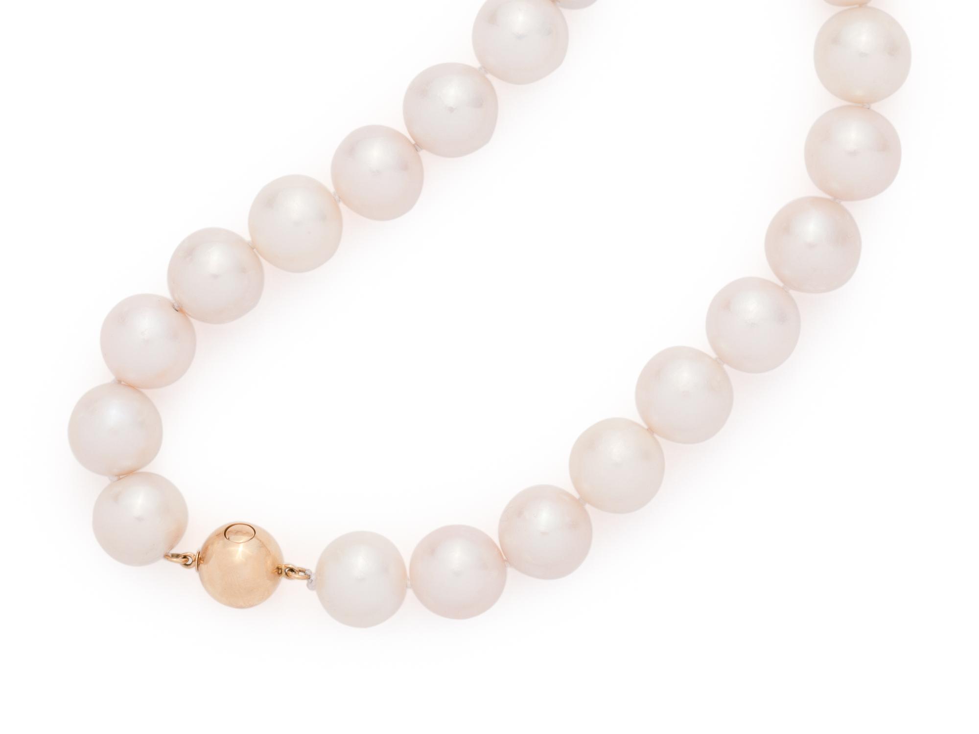 CULTURED SOUTH SEA PEARL NECKLACE