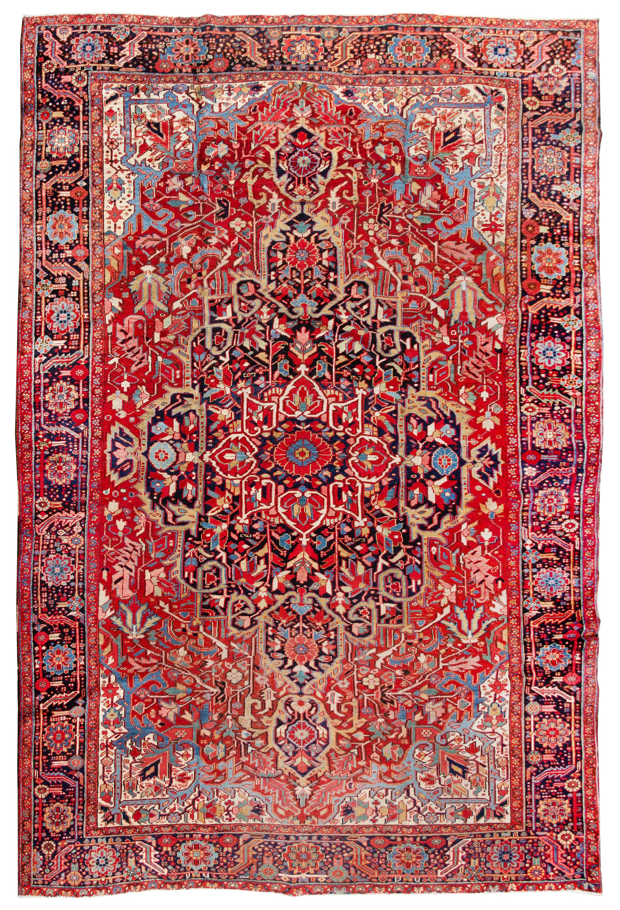 A Heriz Wool Rug 11 feet 6 inches x 8 feet 4 inches. — FIRST HALF 20TH CENTURY