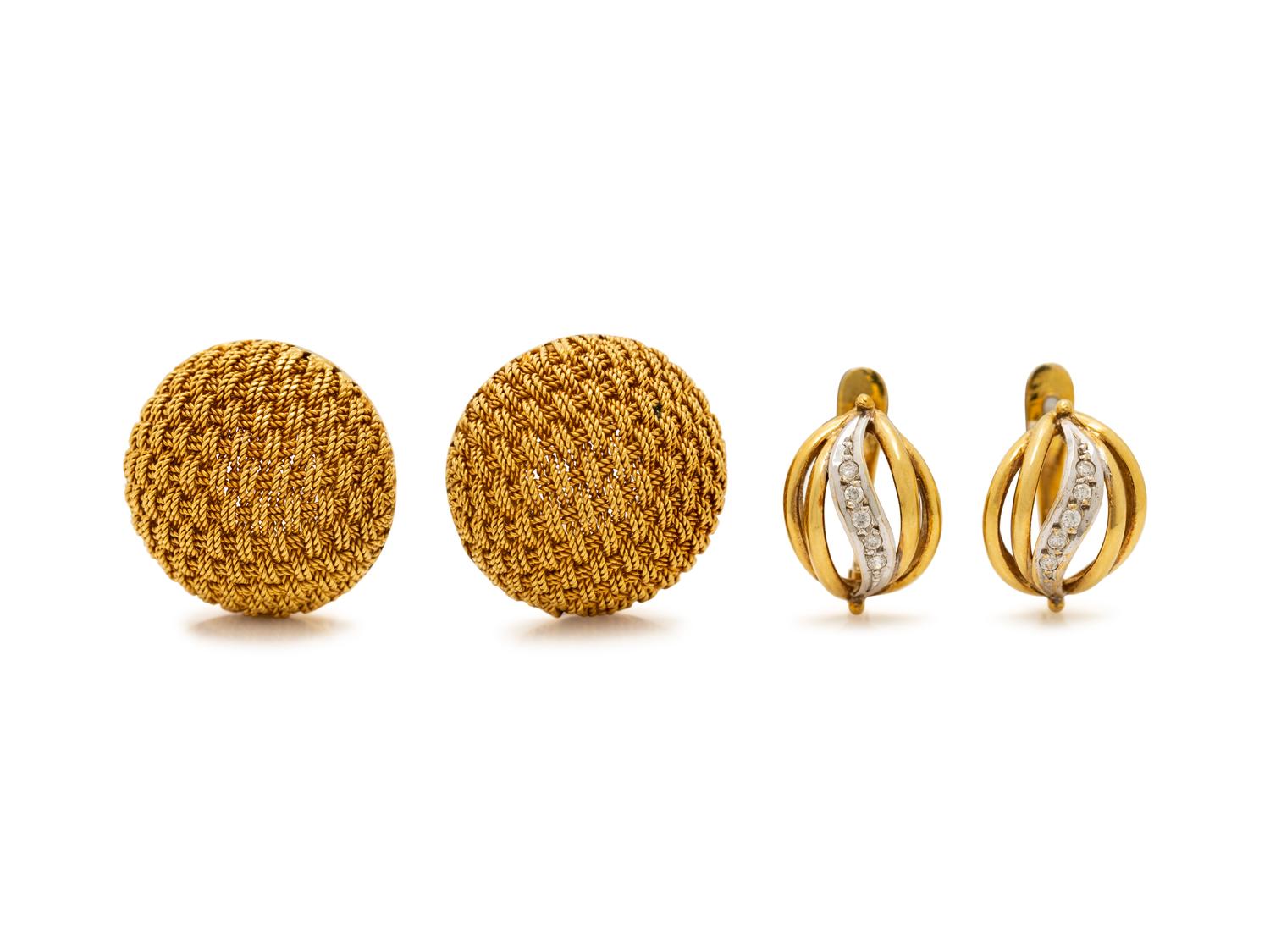 COLLECTION OF EARRINGS