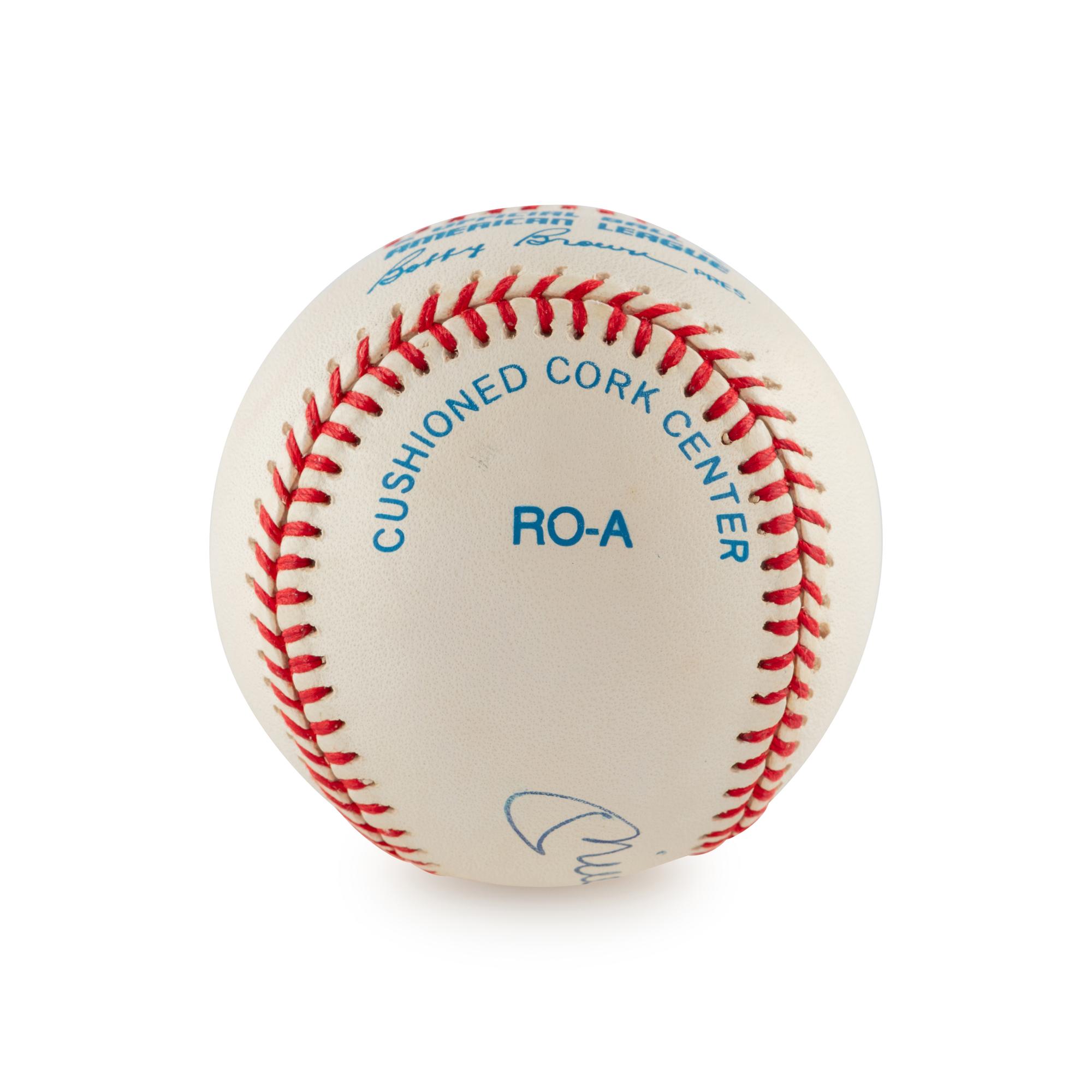 A MIckey Mantle Single Signed Autograph Baseball (Beckett Authentication Services)