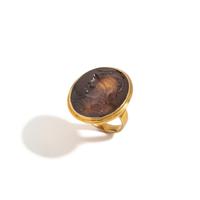 A Fine Neoclassical Gold and Agate Finger Ring with a Bust of the Goddess Athena