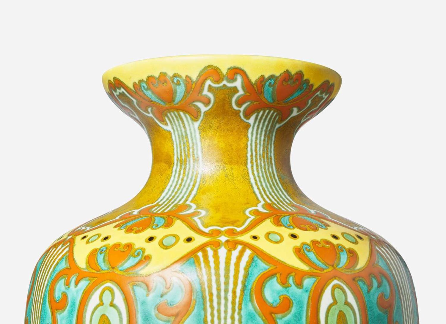 Zuid-Holland Gouda, Large "Old Time" Floor Vase
