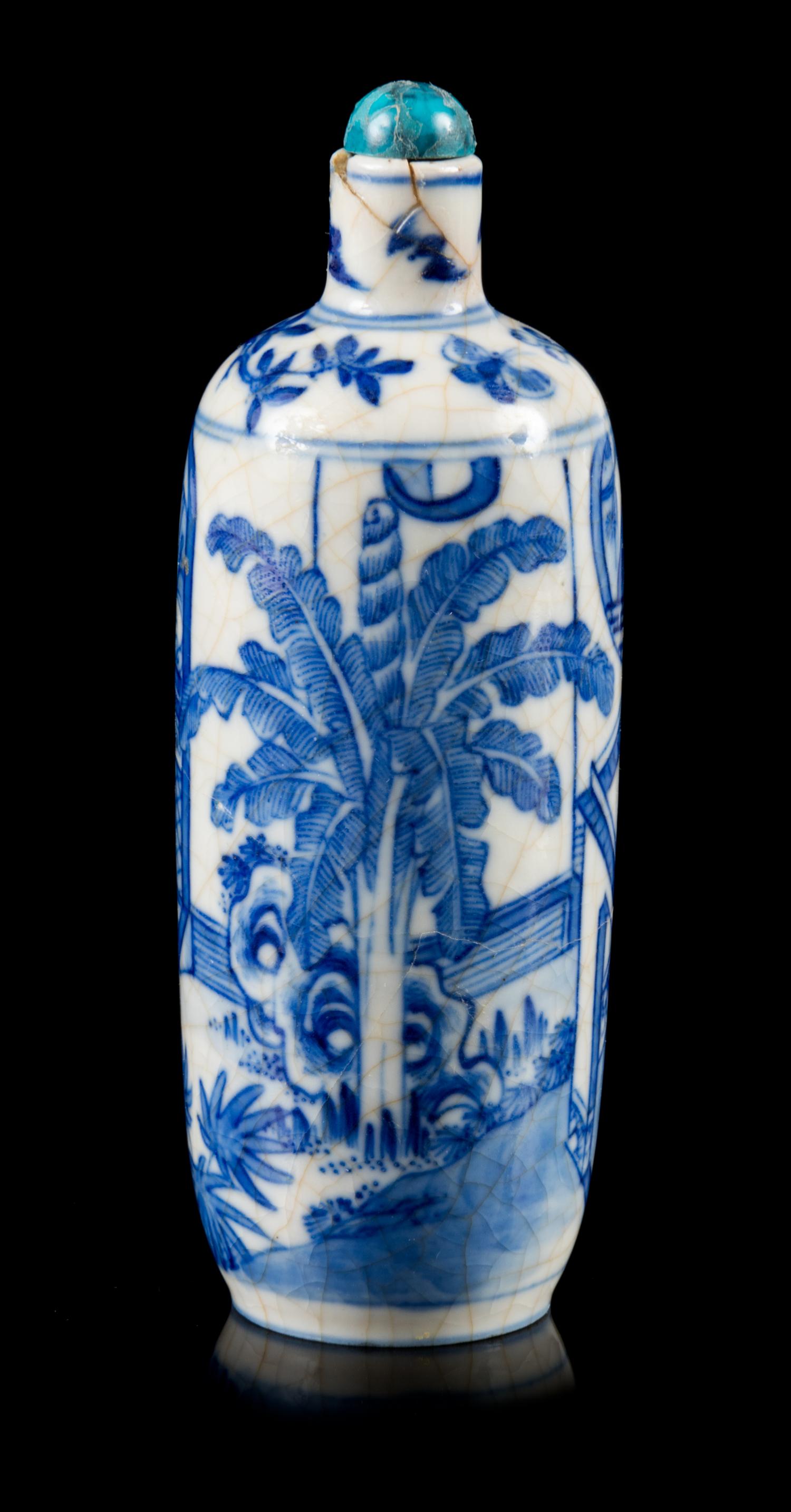 A Blue and White Porcelain Snuff Bottles Height 4 1/8 inches. — DAOGUANG PERIOD (1821-1850)