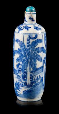 A Blue and White Porcelain Snuff Bottles Height 4 1/8 inches. — DAOGUANG PERIOD (1821-1850)