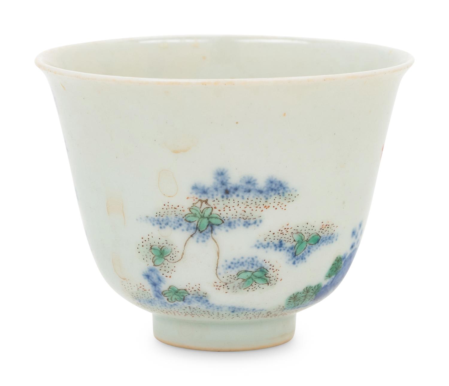 A Chinese Wucai and Underglaze Blue Porcelain Cup
