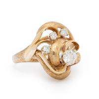 YELLOW GOLD AND DIAMOND RING