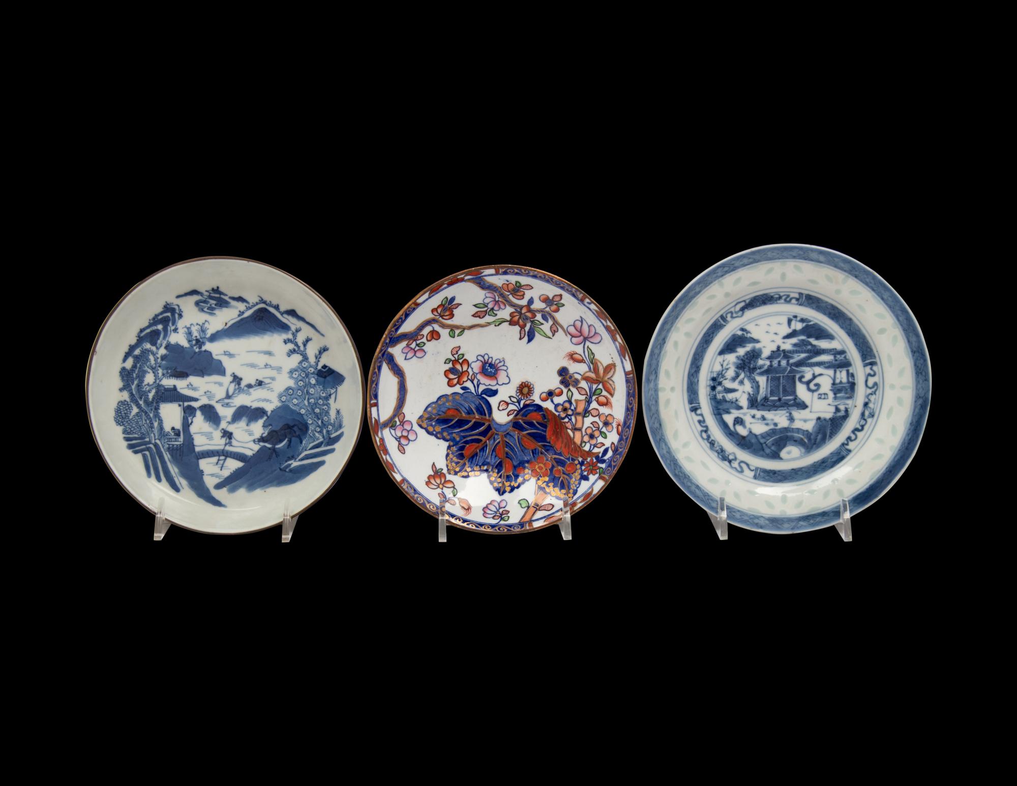 Two Chinese Export Blue and White Porcelain Plates