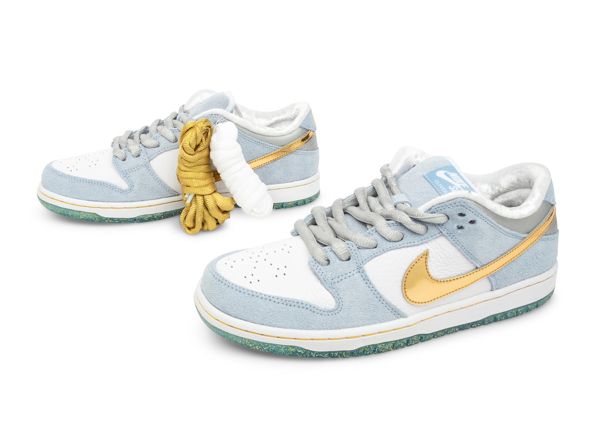 Sean Cliver X Dunk Low SB Holiday Special (DS)