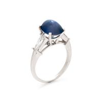 SAPPHIRE AND DIAMOND RING