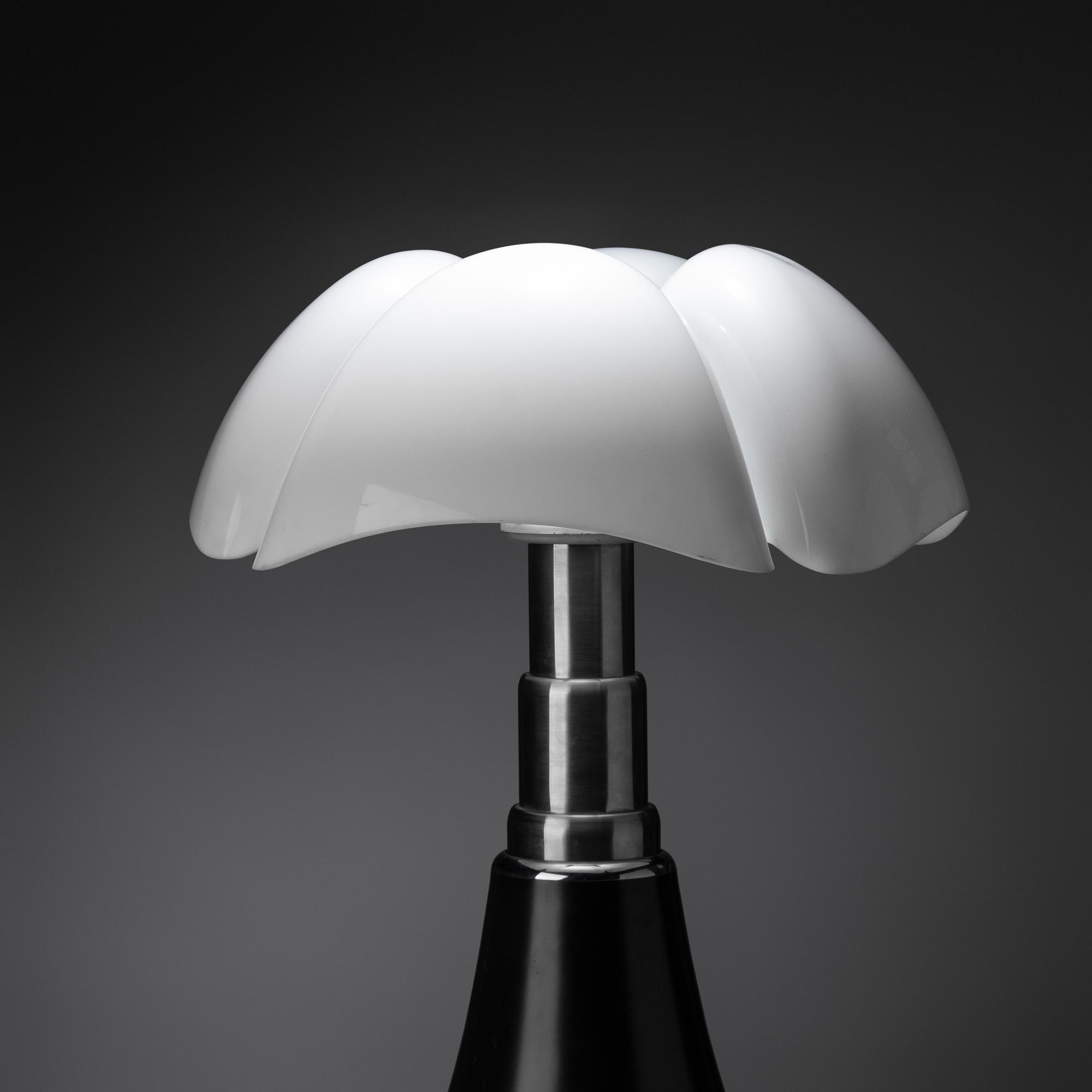 'Pipistrello' Table Lamp, c. 1965 Martinelli Luce, Italy