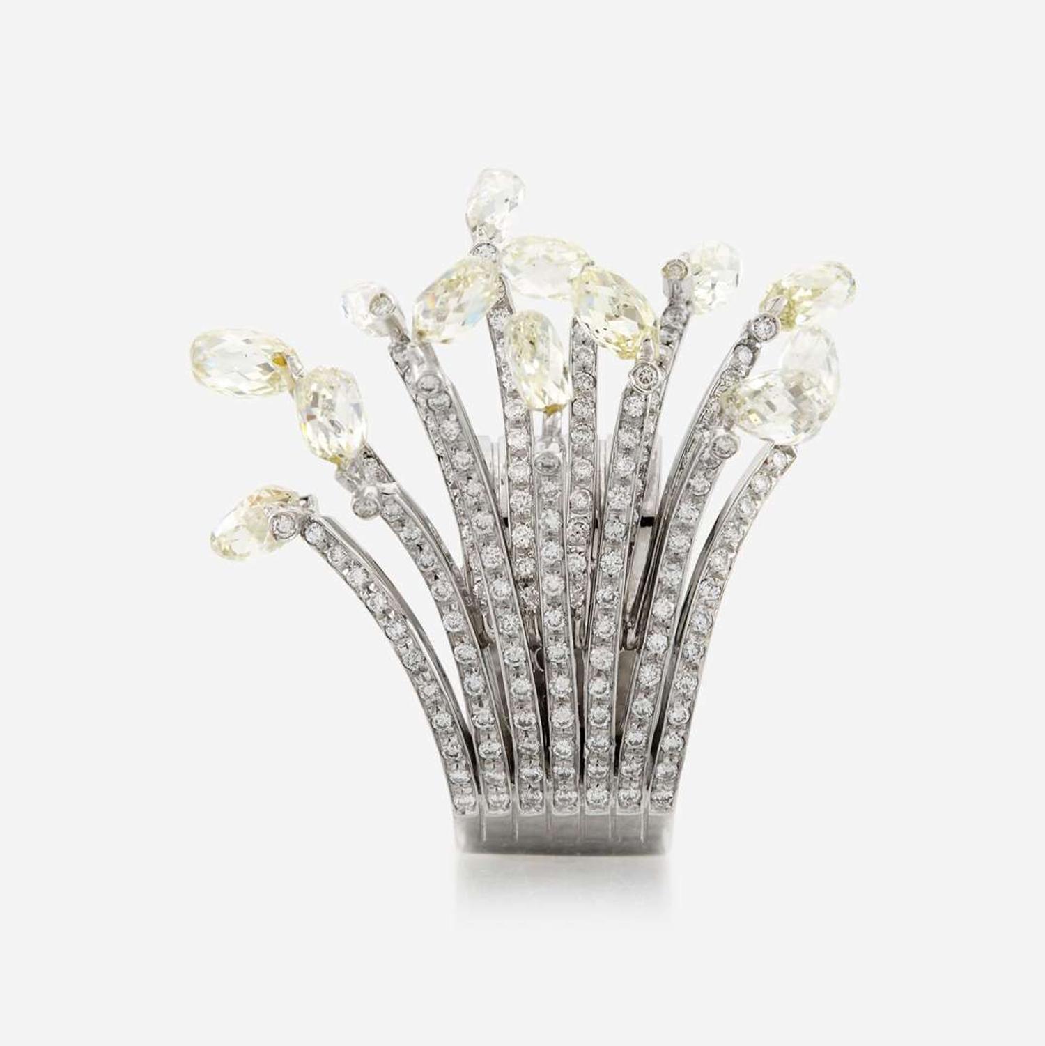 A white gold diamond ring, Guiseppe Giacomello, Chuang Yu
