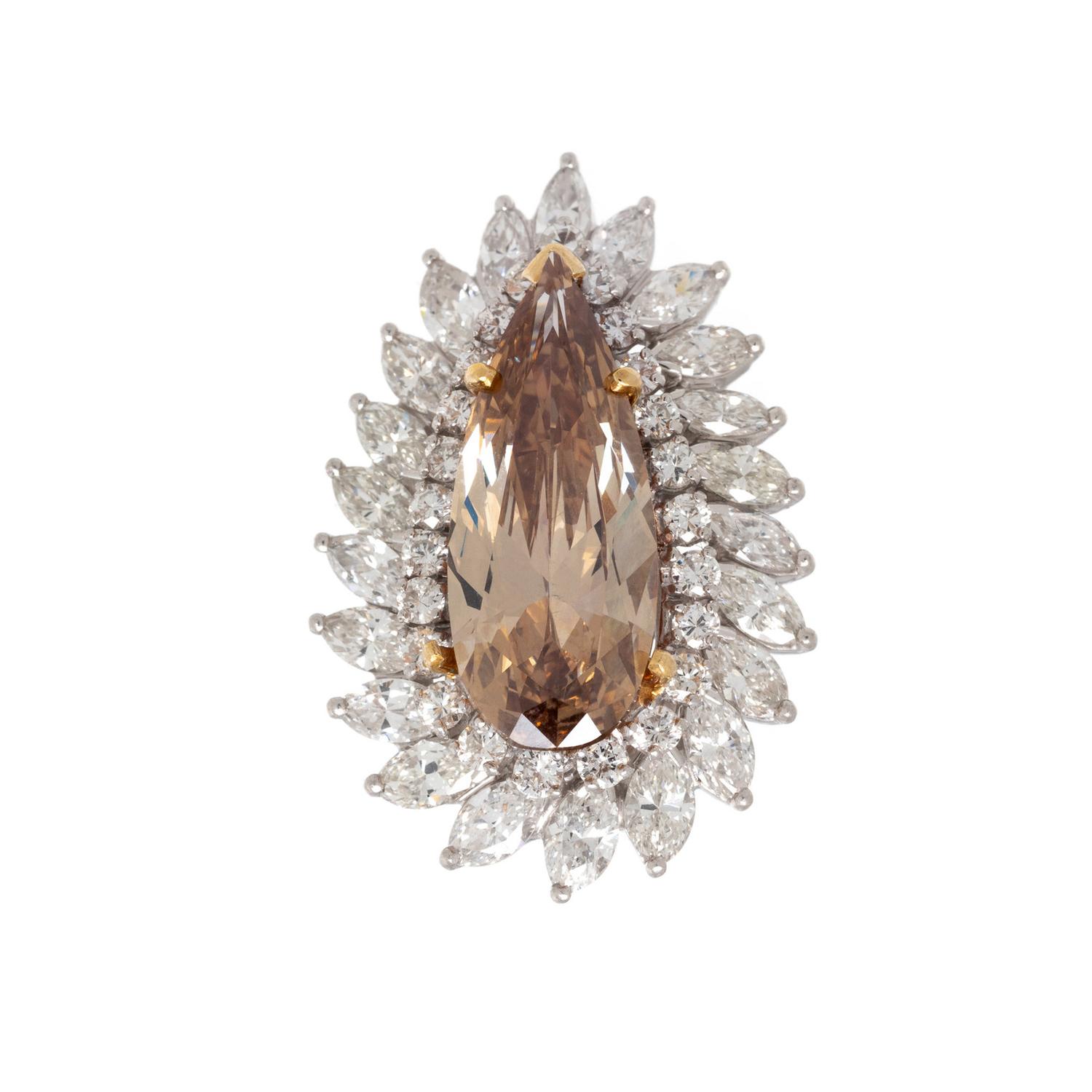 FANCY BROWN-YELLOW DIAMOND AND DIAMOND RING-DANT