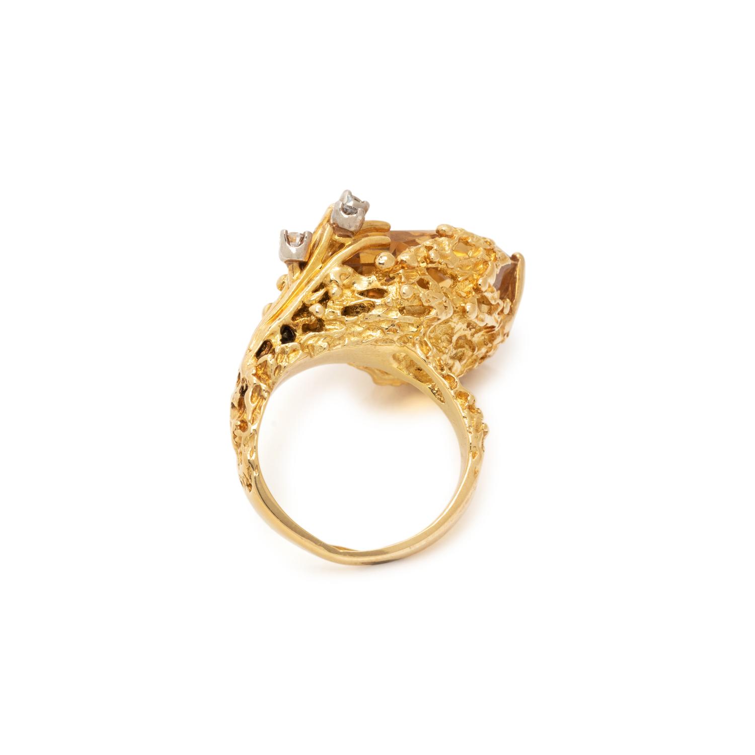 YELLOW GOLD, CITRINE AND DIAMOND RING
