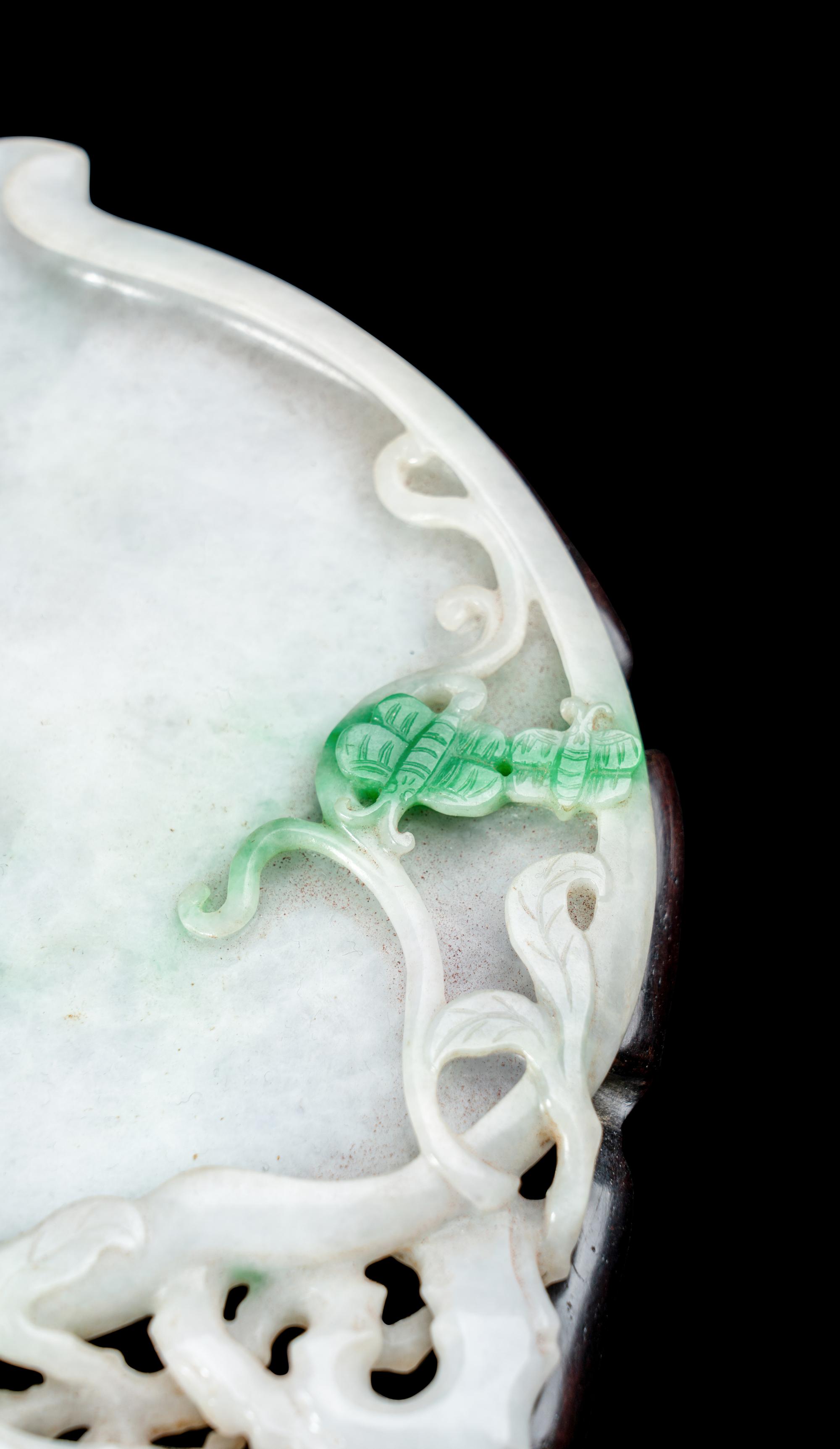 A Chinese Apple Green and White Jadeite Leaf-Form Ink Palette