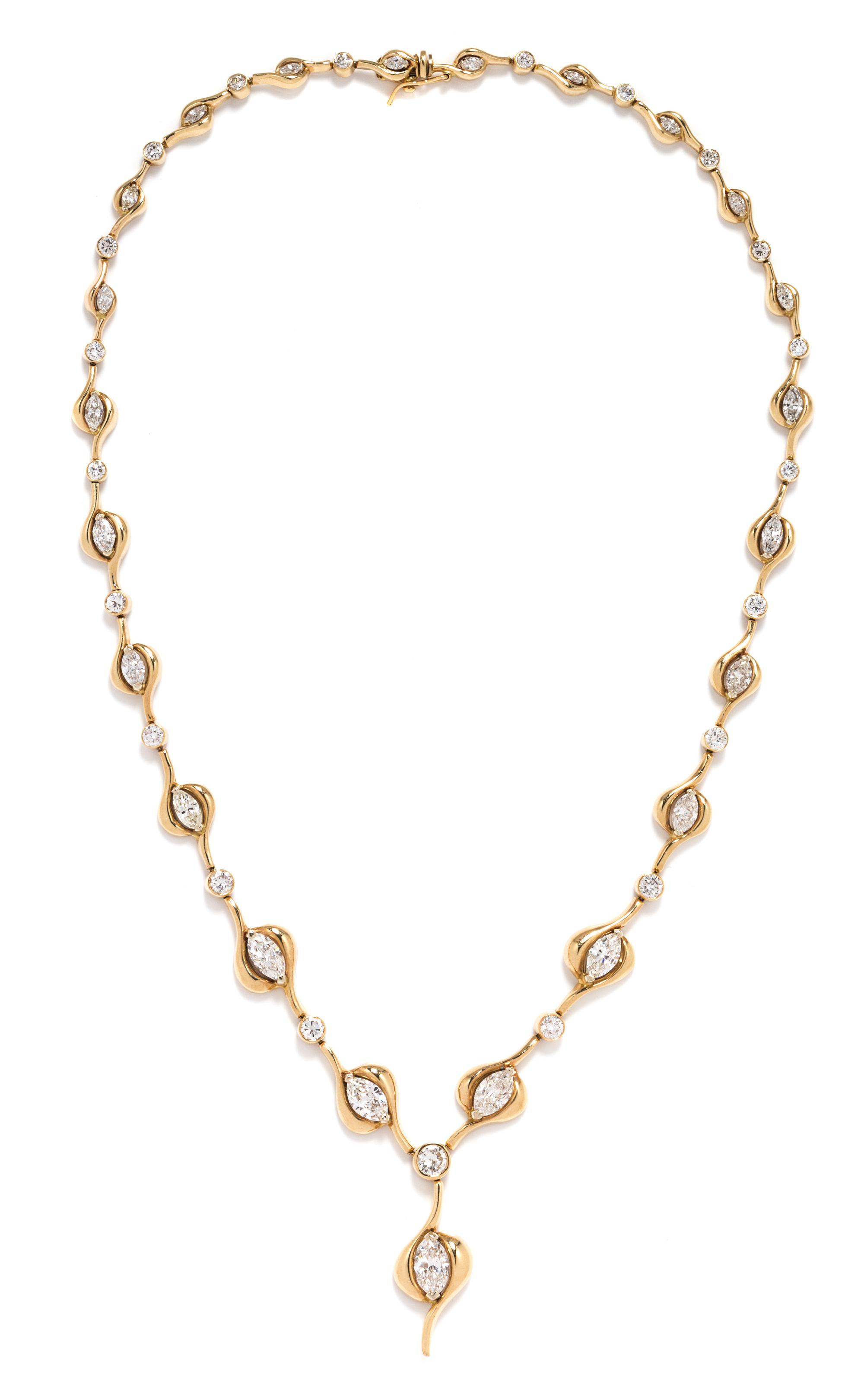 A Yellow Gold and Diamond Necklace, 24.70 dwts.