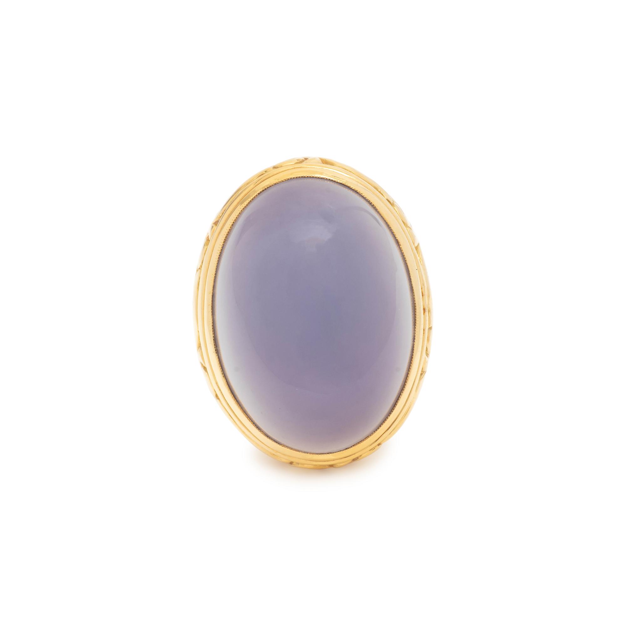 YELLOW GOLD AND LAVENDER CHALCEDONY RING