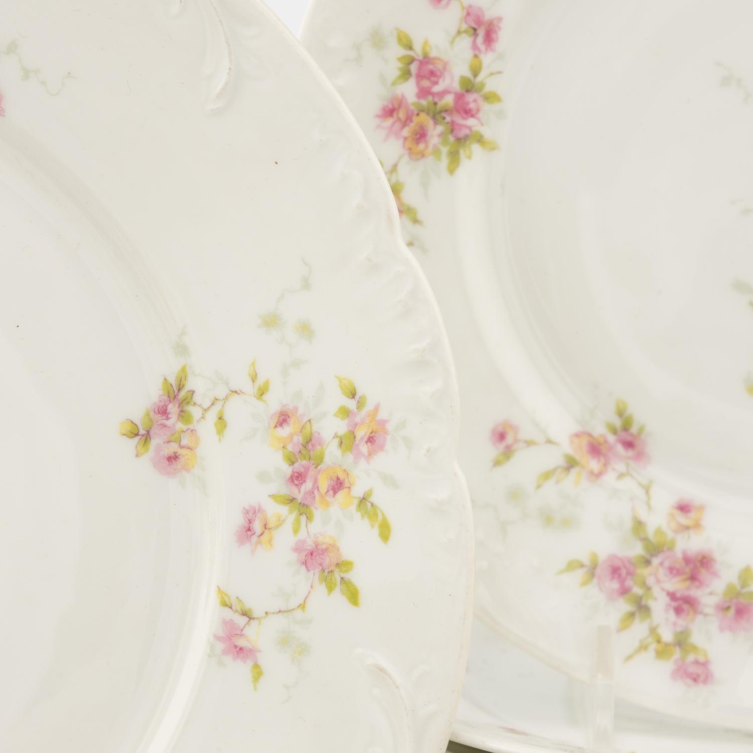A Havilland-Limoges Porcelain Dessert Service