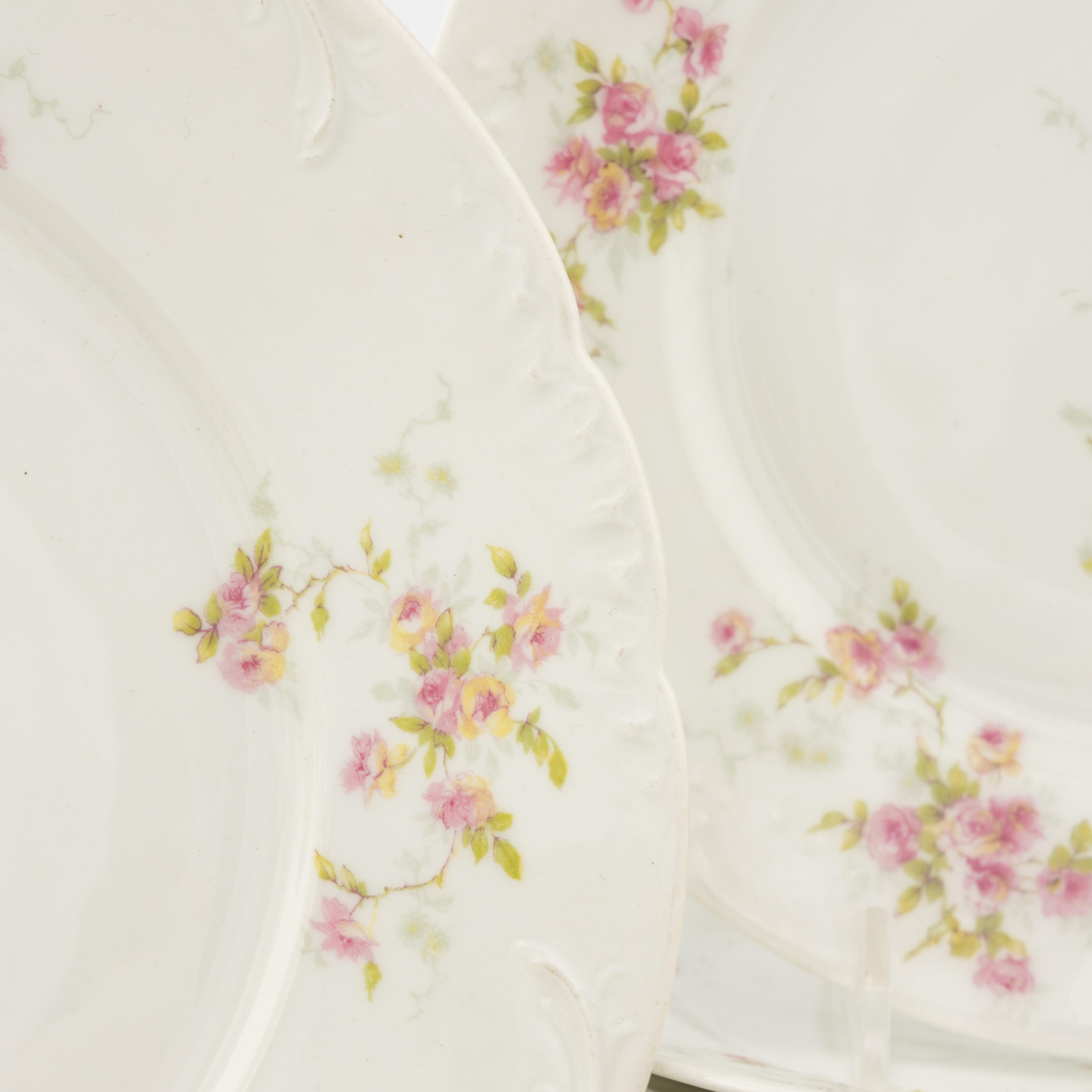 A Havilland-Limoges Porcelain Dessert Service