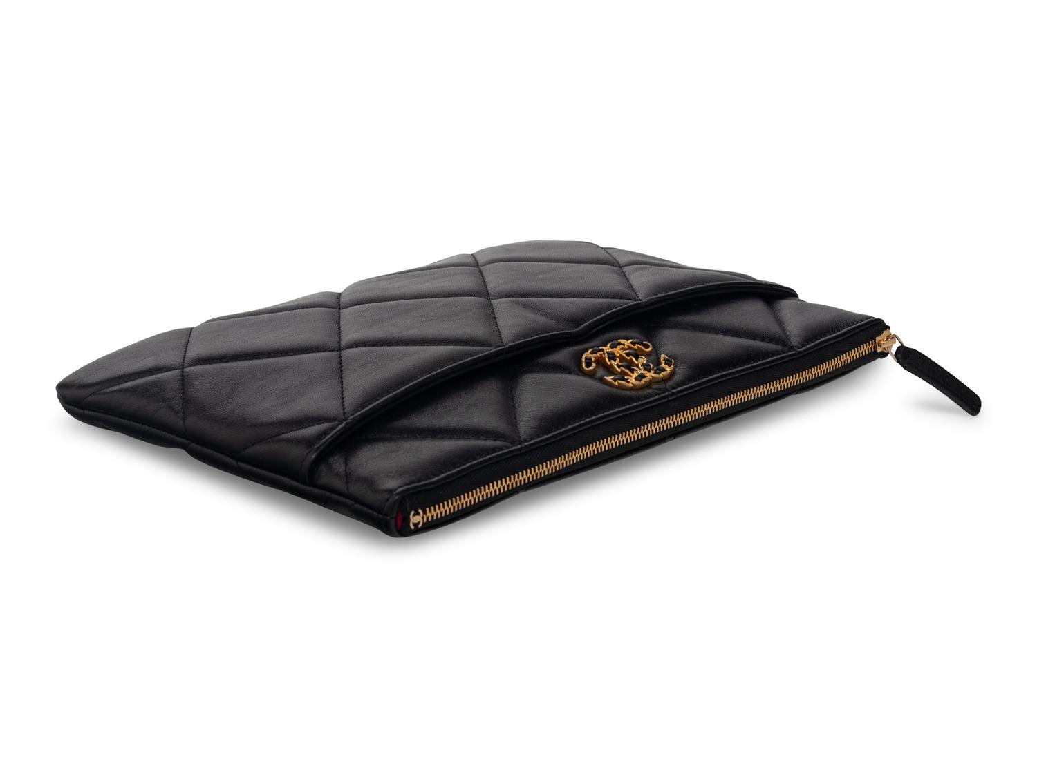 Chanel CC Clutch in Black Lambskin, 2019