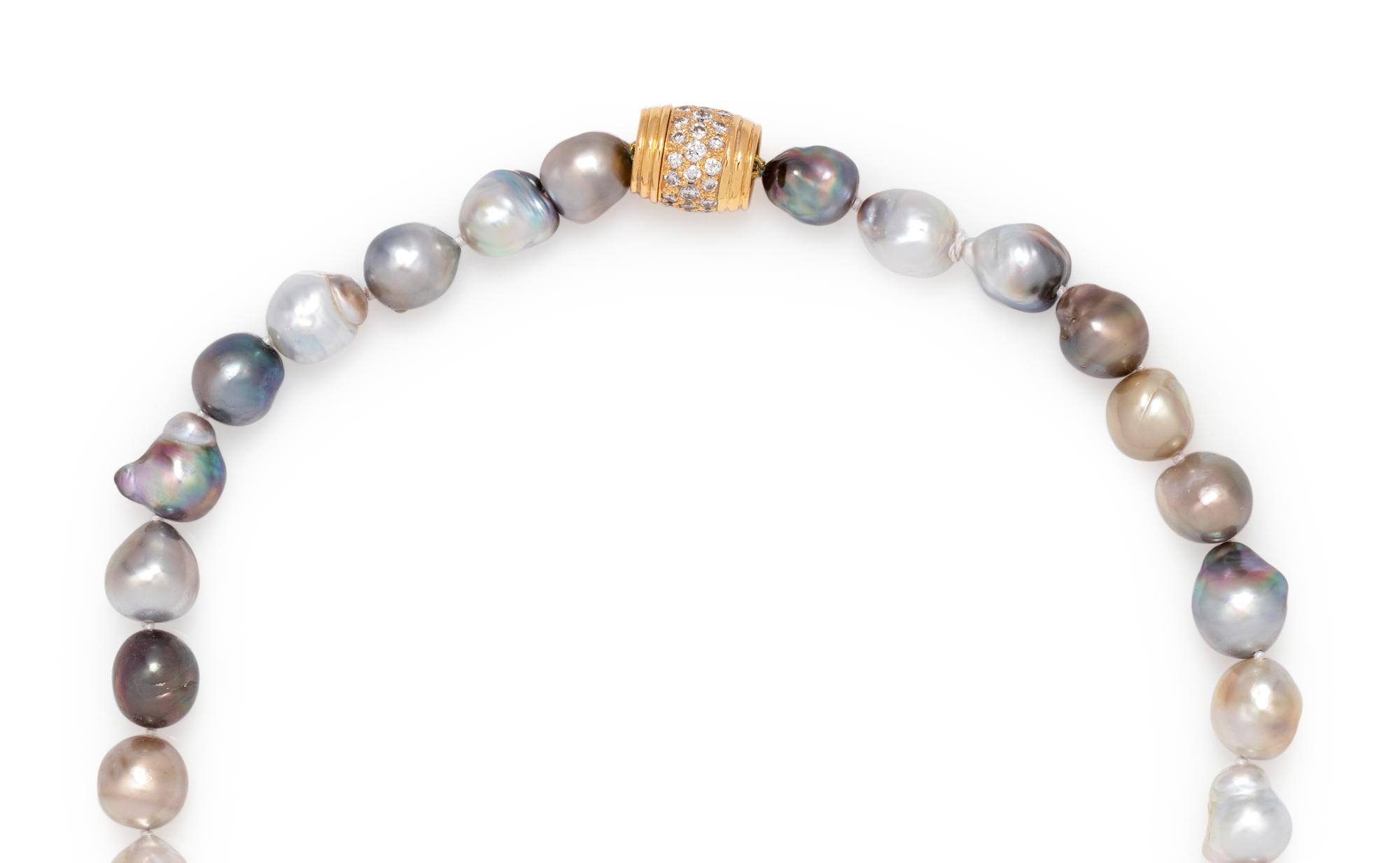CULTURED TAHITIAN PEARL NECKLACE