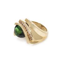 YELLOW GOLD, GREEN TOURMALINE AND DIAMOND RING