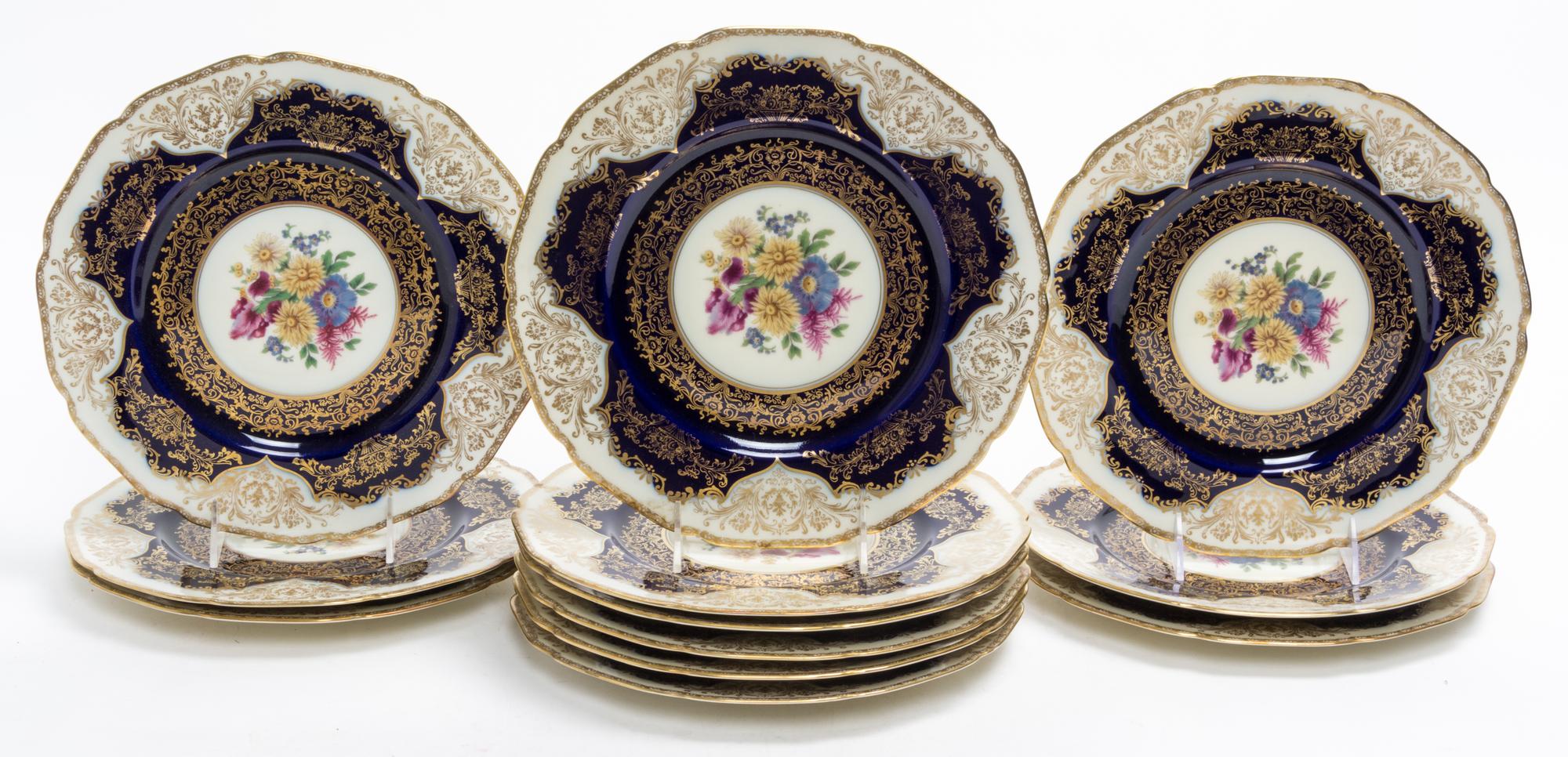 Twelve Black Knight Service Plates Diameter 10 3/8 inches. — FIRST HALF 20TH CENTURY