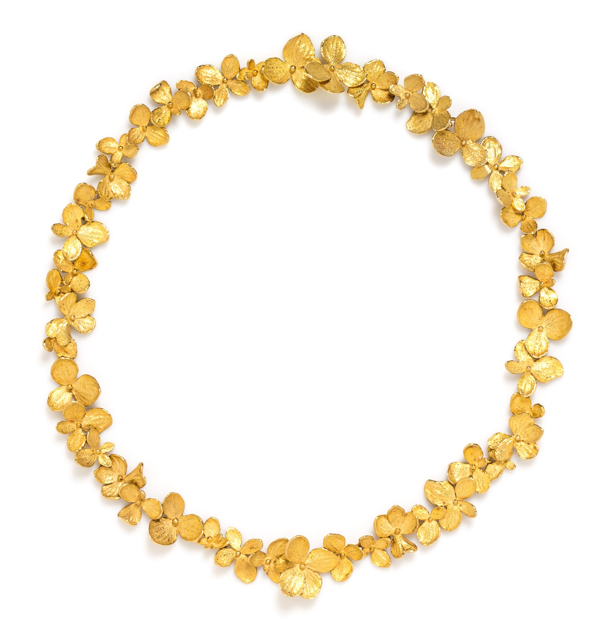 An 18 Karat Yellow Gold Hydrangea Link Necklace, John Iversen, 43.00 dwts.