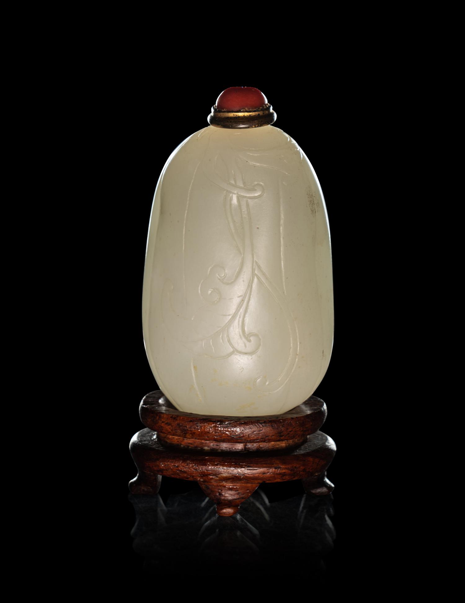 A White Jade Pebble-Form 'Melon' Snuff Bottle