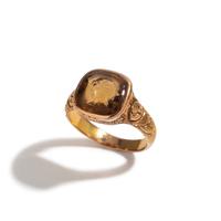 A Neoclassical Gold and Citrine Finger Ring with the God Ares
