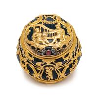 A George III Gold and Jewel Mounted Carved Bloodstone Clock-Inset Snuff Box