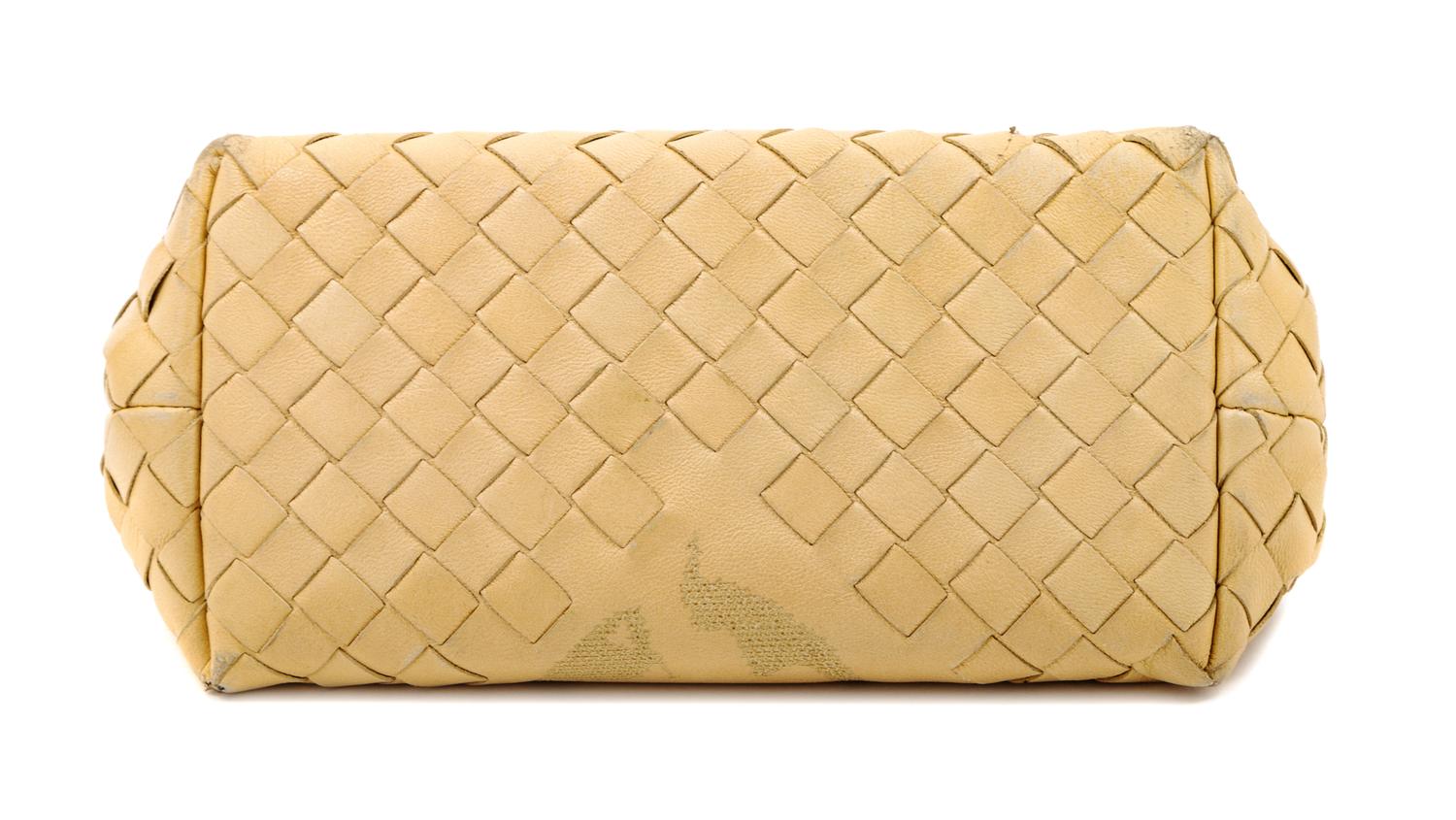 Bottega Veneta Tan Butterfly Intrecciato Clutch, 1980-2000s 6" L x 3.5" W x 3.5" H.