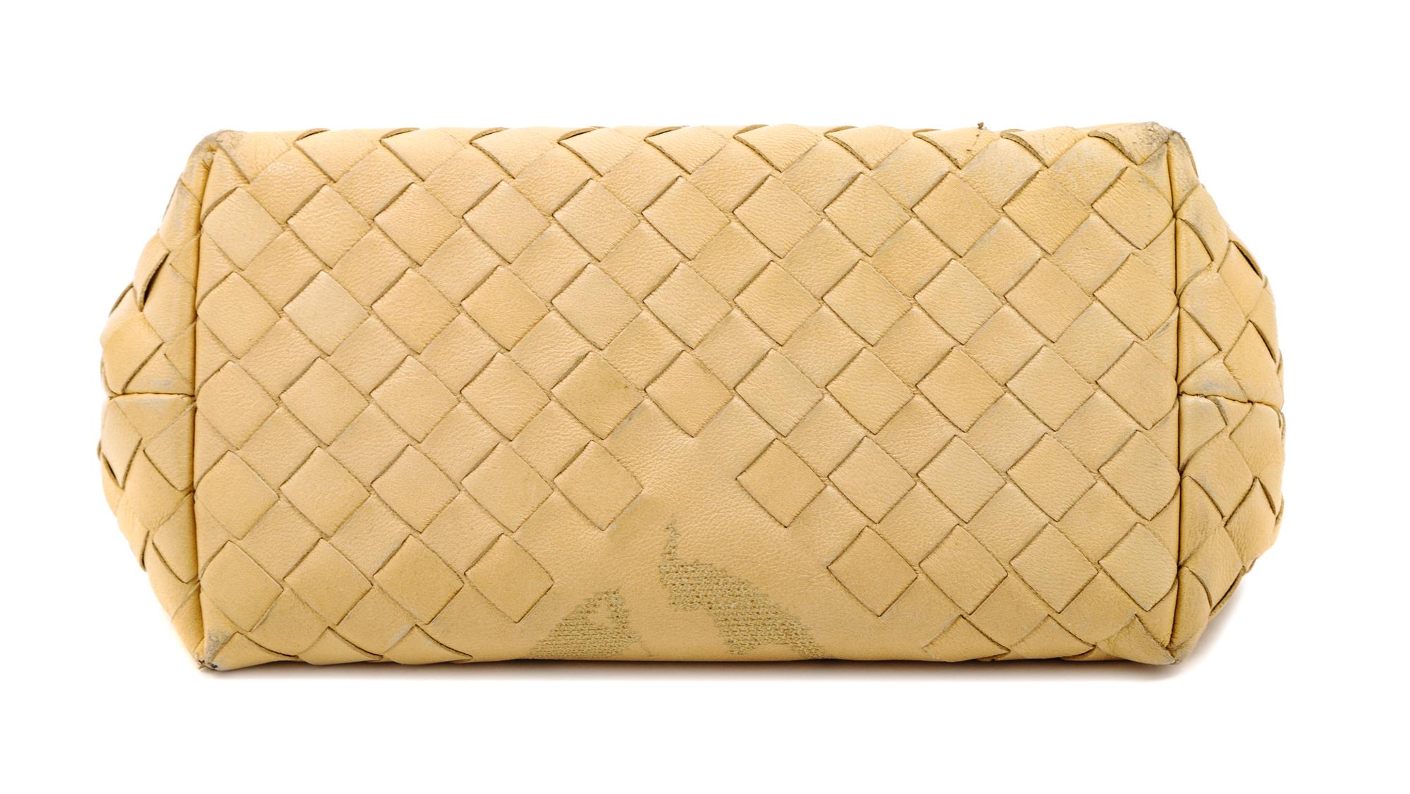 Bottega Veneta Tan Butterfly Intrecciato Clutch, 1980-2000s 6" L x 3.5" W x 3.5" H.