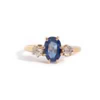SAPPHIRE AND DIAMOND RING