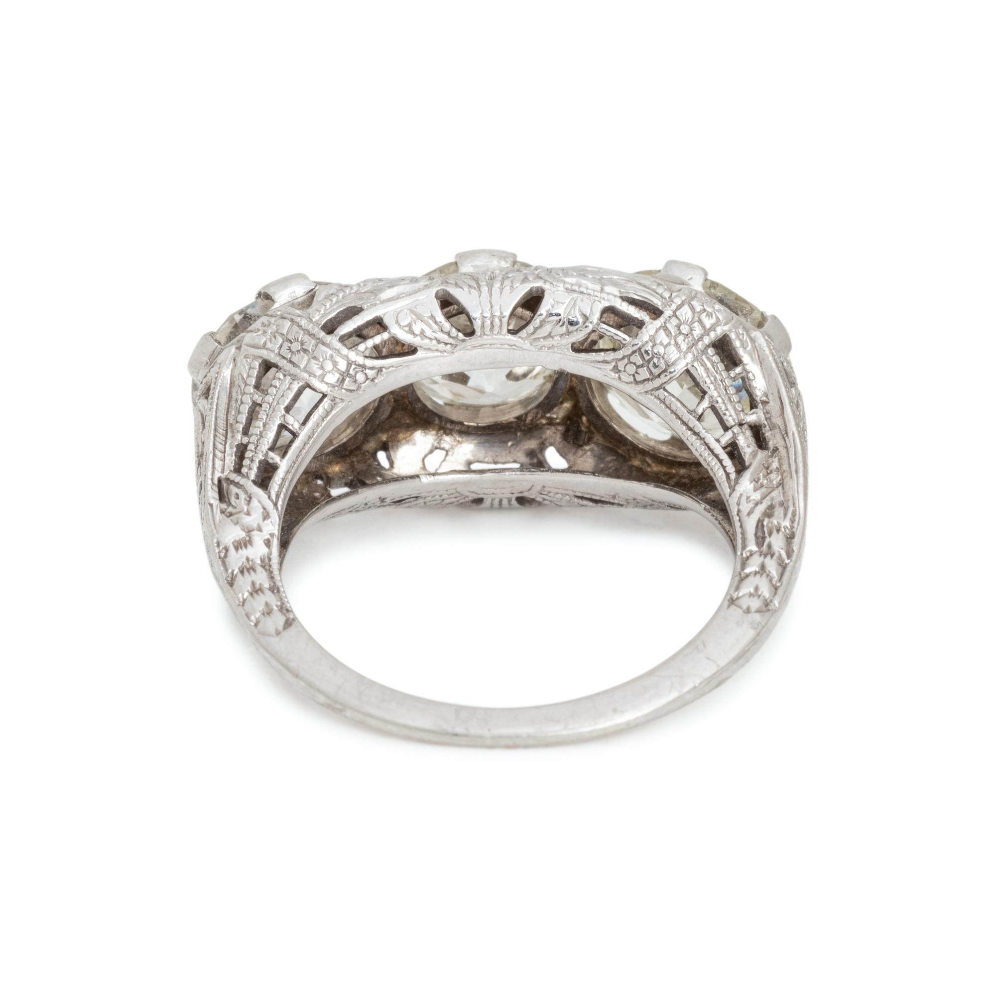DIAMOND RING
