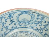 Two Chinese Export Porcelain Articles