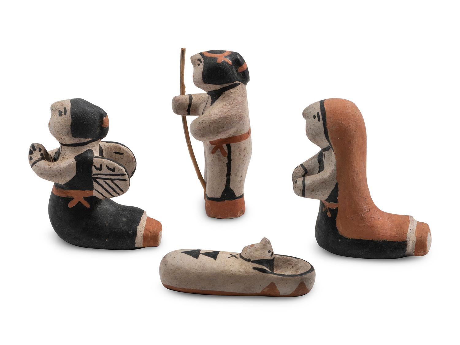 Nacimiento Pottery Figures